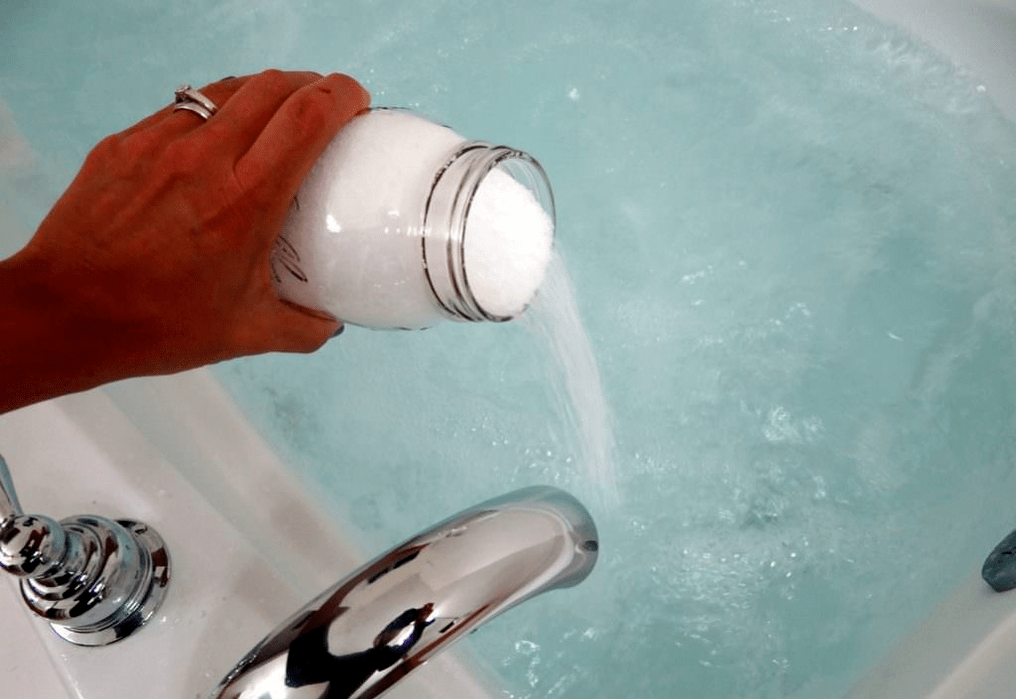 бањи со сода за зголемување на пенисот